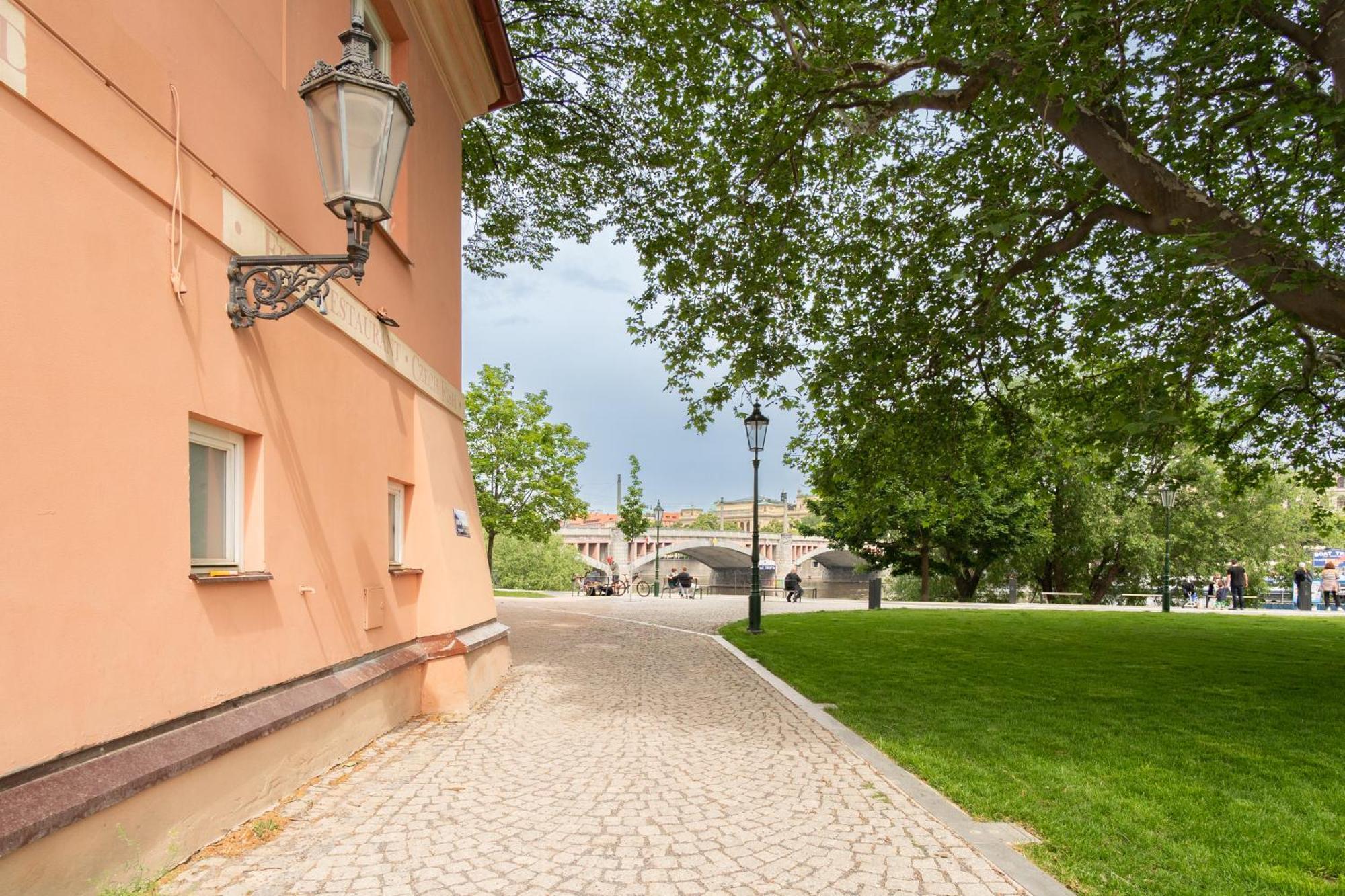 River View Apartment Prague Exterior photo